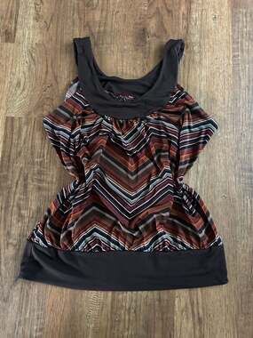 2000s Candy Rain Plus Chevron Striped Sleeveless Top Brown
